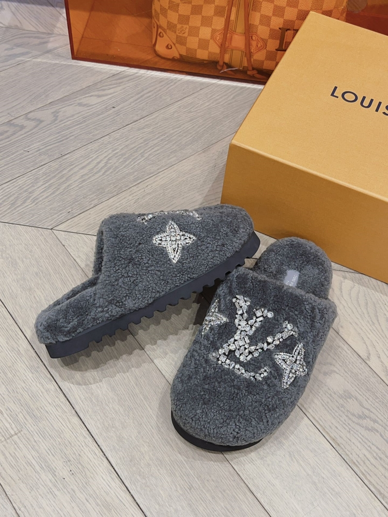 Louis Vuitton Slippers